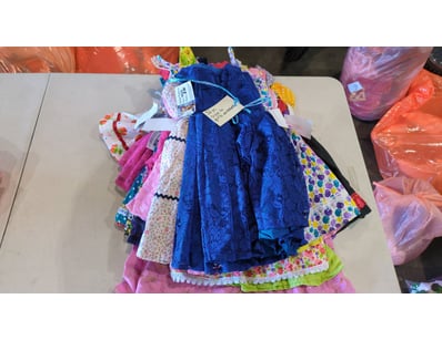 Hand Made Girls Dress - Size 4, Qty 32

Sold as lo...