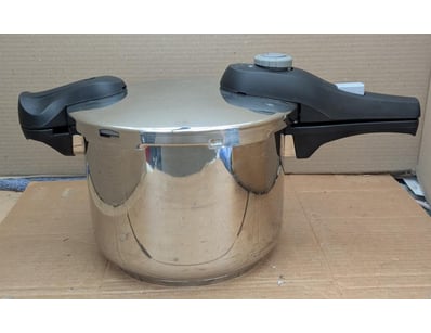 Whitegoods & Appliances (A985) - Lot 758