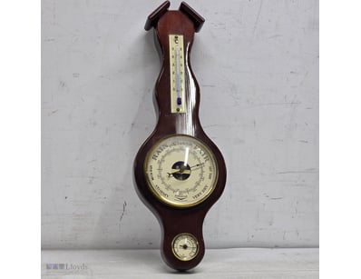 Barometer, timber style barometer