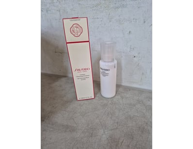 Shiseido, ginza tokyo, creamy cleansing emulsion.
...
