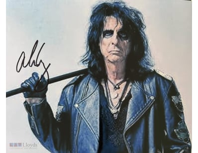 ALICE COOPER SIGNED PHOTO 

Alice Cooper Personall...
