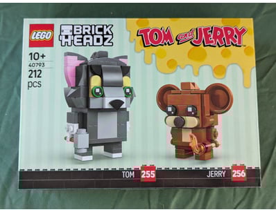 **UNRESERVED** LIFETIME COLLECTION OF LEGO PART... - Lot 407