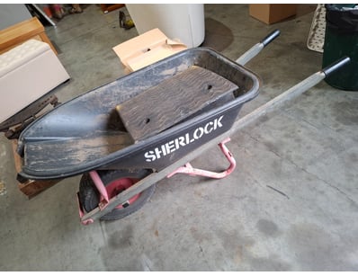 Wheel barrow, Includes chocks

