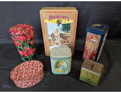 COLLECTION OF SIX VINTAGE DECORATIVE TIN BOXES

Ch...