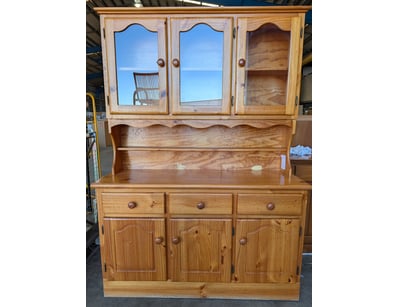 Classic timber dresser with hutch in pine construc...
