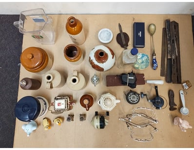 COLLECTION OF KITCHEN AND HOUSEHOLD DECOR

Eclecti...