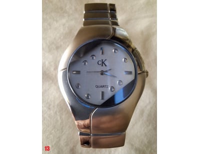 Affordable Watch Market (A1007) - Lot 567