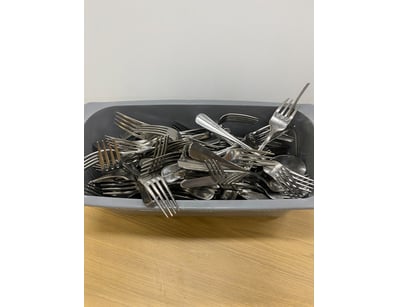 Lot of forks and spoons. 

SOLD AS LOT

