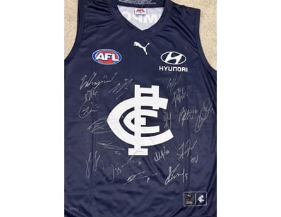 CARLTON BLUES 2026 SQUAD SIGNED GUERNSEY

A Carlto...
