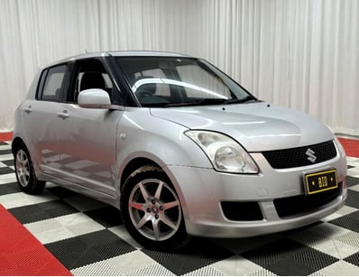 2009 Suzuki Swift RS415 (Repairable Write-Off)

Ye...