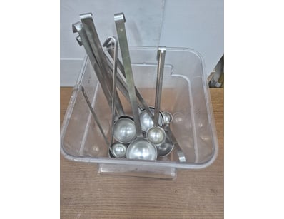 Lot of kitchen ladel spoons. 

SOLD AS LOT

