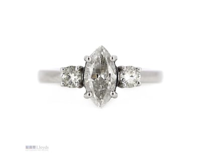 14K WHITE GOLD AND DIAMOND, TRILOGY RING.      

T...