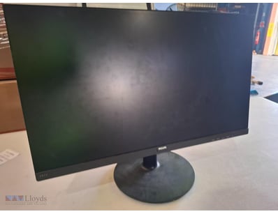 Philips LCD Monitor With VGA  slot, HDMI amd headp...