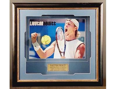 Prestigious Memorabilia (A981) - Lot 1225