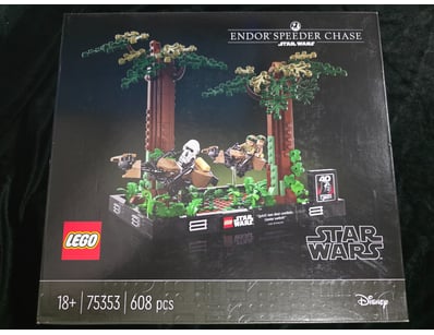 **UNRESERVED** COOKIE'S LIFETIME COLLECTION OF ... - Lot 506