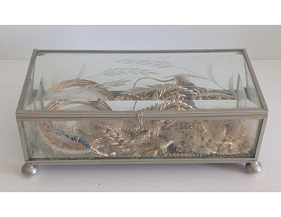 The Curio Collection (A979) - Lot 8285