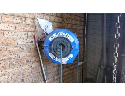 MOSTLY UNRESERVED 4x4 WORKSHOP BUSINESS CLOSURE... - Lot 274