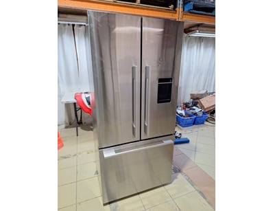 Fisher & Paykel Refrigerator, Stainless Steel Styl...
