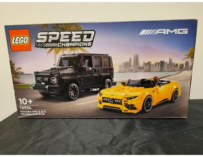 **UNRESERVED** COOKIE'S LIFETIME COLLECTION OF ... - Lot 565