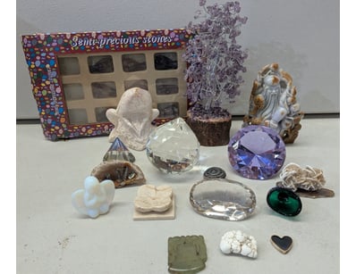 Antiques, Vintage & Interior Treasures (A1005) - Lot 910