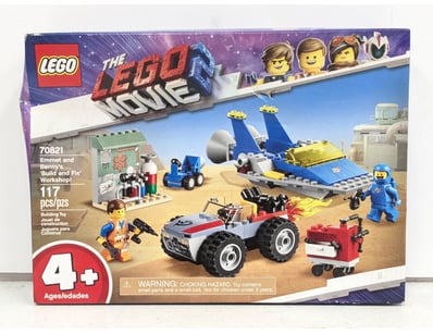 **UNRESERVED** LEGO Movie 2 Set 70821 - Emmet and ...