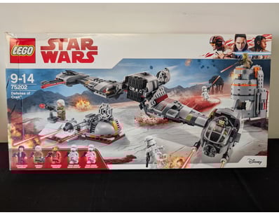 **UNRESERVED** COOKIE'S LIFETIME COLLECTION OF ... - Lot 706