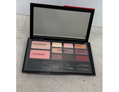 Beauty & Cosmetic Supplies - Liquidation (A1009) - Lot 43