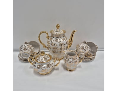 Antique & Vintage Showcase (A979) - Lot 3402
