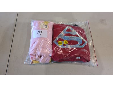 Assorted Girls Singlets - Qty 13

Sold as Lot

