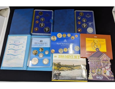 Banknotes & Coins (A989) - Lot 3210