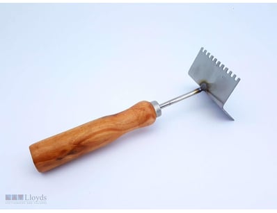 82 Pcs Wax/Honeycomb Scraper Use this scraper to c...