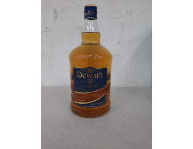 Dewar's, double aged blended scotch whisky, 40% VO...