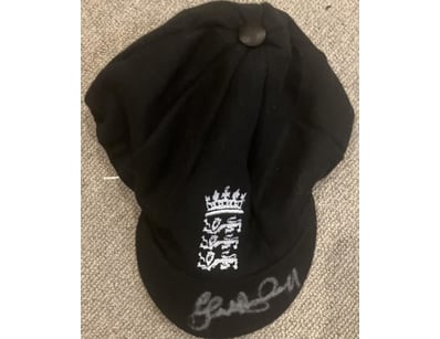 Mancave & Memorabilia (A995) - Lot 525