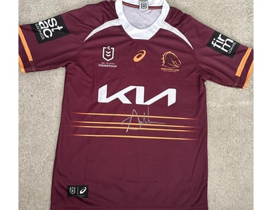 Mancave & Memorabilia (A991) - Lot 221