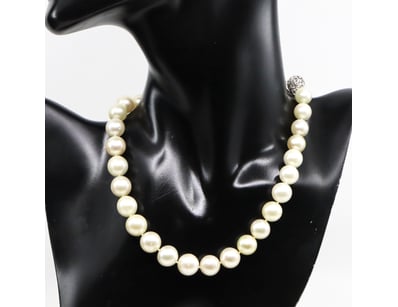 Fine Jewellery (A991) - Lot 104