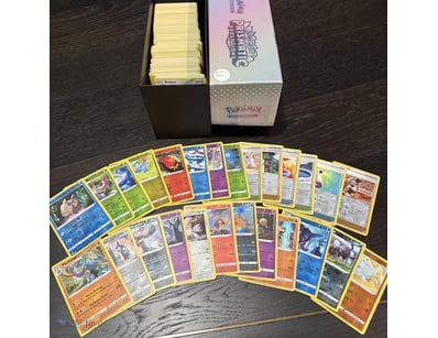 ASSORTED BULK POKEMON CARDS INCLUDING HOLOS, RARES...