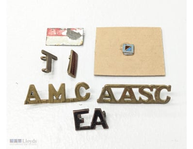 AUSTRALIAN MILITARY BRASS INSIGNIA AND BADGE COLLE...