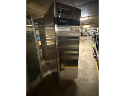 Turbo Air KR25-1 commercial reach-in refrigerator ...