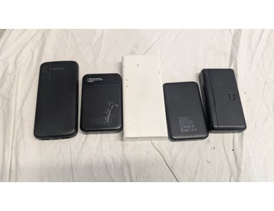 UNRESERVED Airport - Lost Property Part 2 (A984) - Lot 44