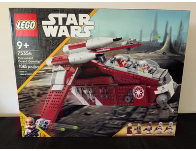 **UNRESERVED** COOKIE'S LIFETIME COLLECTION OF ... - Lot 914