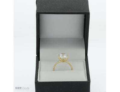 3.00 CARATS 18K YELLOW GOLD DIAMOND SOLITAIRE RING...