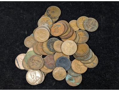 AUSTRALIAN PENNY AND HALF PENNY COINS

Corrosive...