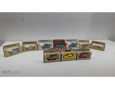 VINTAGE DIECAST MODEL VEHICLE COLLECTION - MATCHBO...