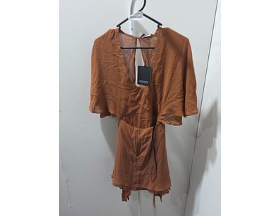$1.2 Million Designer Fashion Retailer Liquidat... - Lot 242