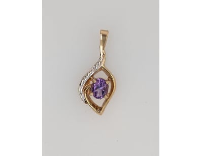 9CT YELLOW GOLD AMETHYST AND DIAMOND PENDANT


...