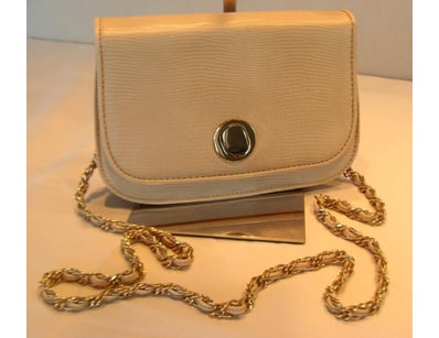 The Curio Collection (A979) - Lot 8269