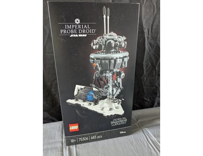 **UNRESERVED** LIFETIME COLLECTION OF LEGO PART... - Lot 274