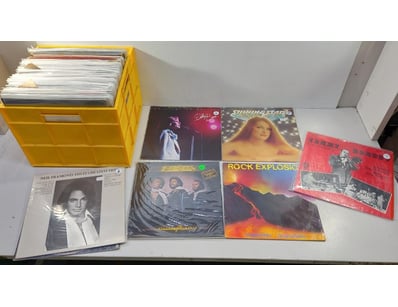 Gadgets, Music & Pastimes (SAA982) - Lot 4400