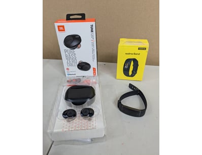 Home Entertainment, Audio & Computers (SA989) - Lot 4687