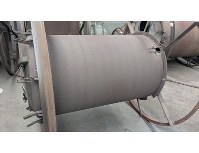 Mostly UNRESERVED POLY TANKs Manufacturer CLOSU... - Lot 261